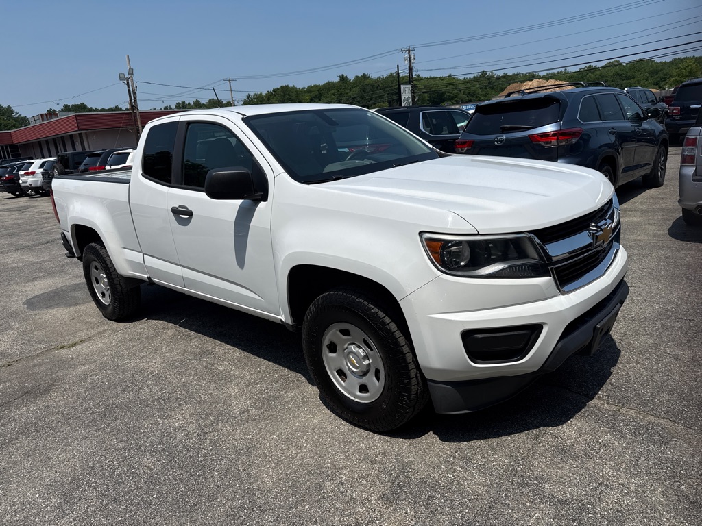 Photo 2 of this CHEVROLET COLORADO