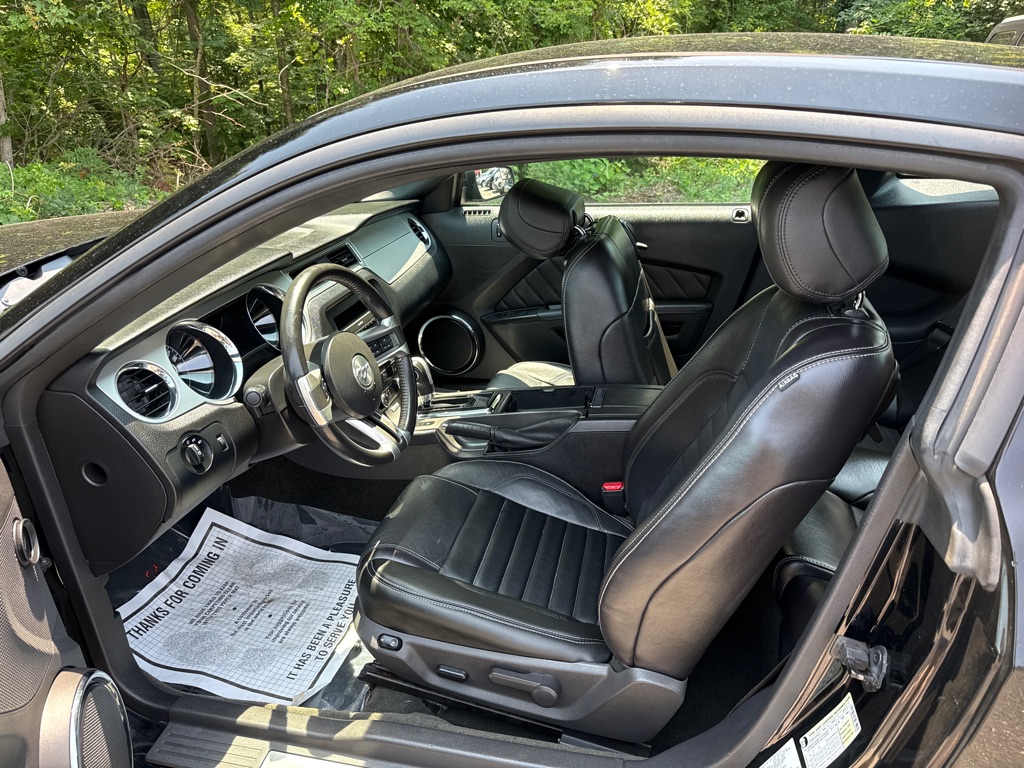 Photo 7 of this FORD MUSTANG PREMIUM