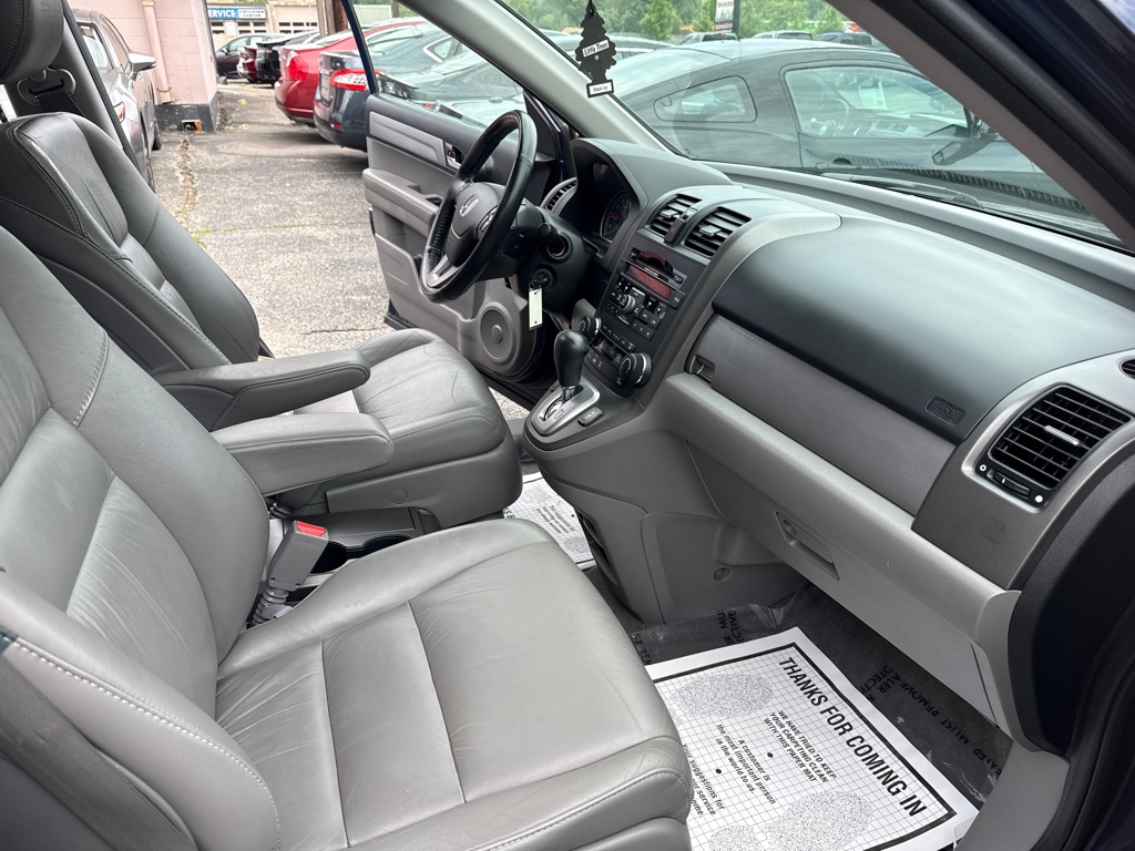 Photo 29 of this HONDA CR-V EX-L