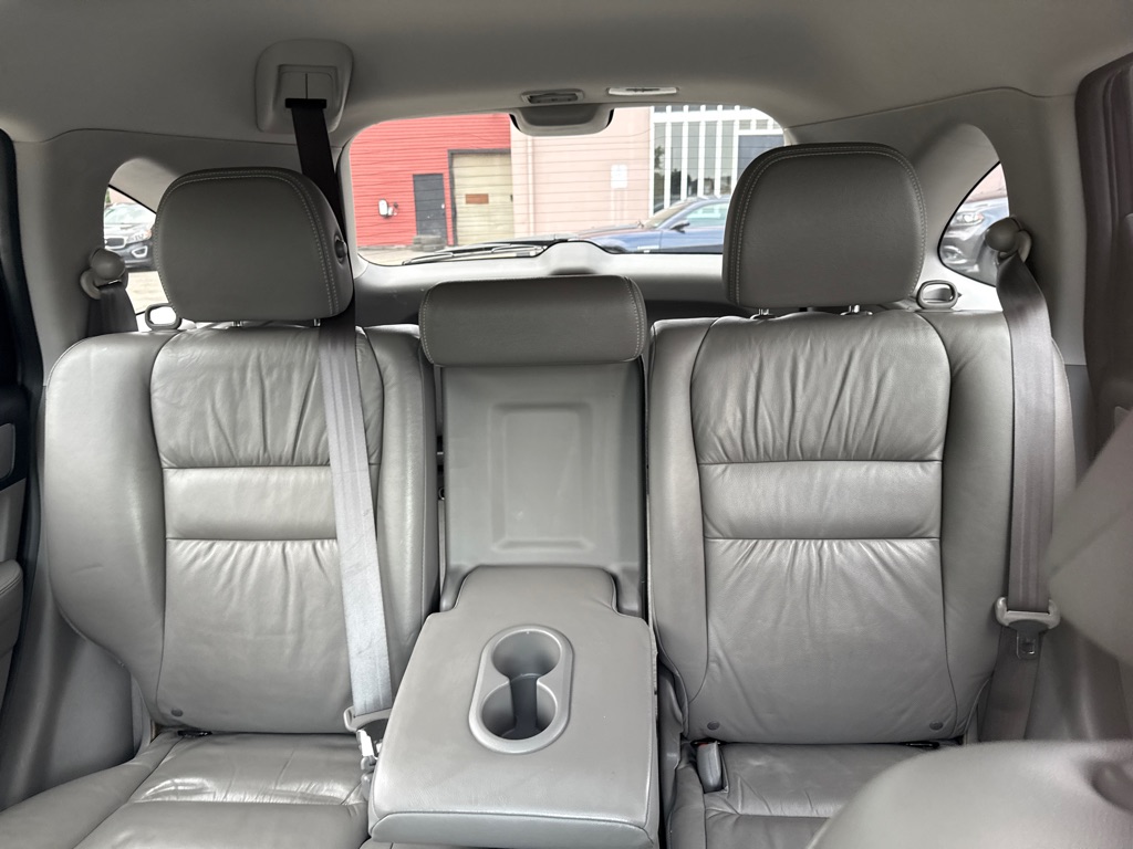 Photo 19 of this HONDA CR-V EX-L