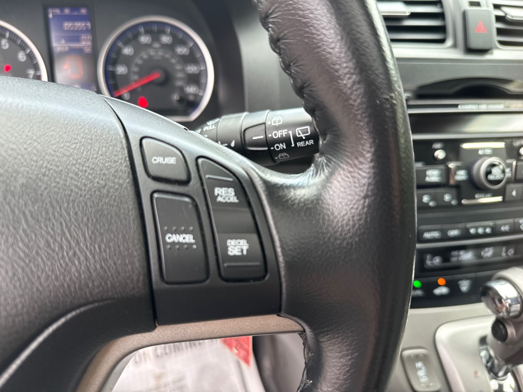 Photo 11 of this HONDA CR-V EX-L