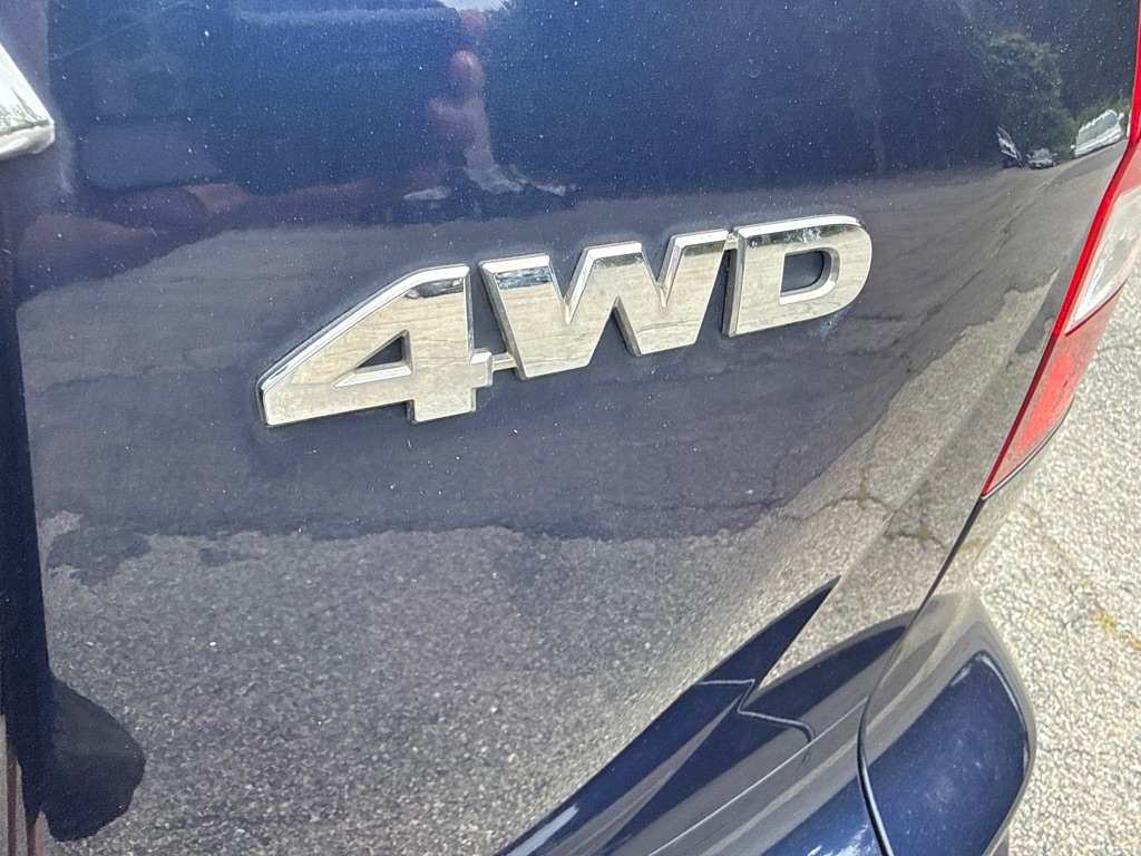 Photo 5 of this HONDA CR-V EX-L