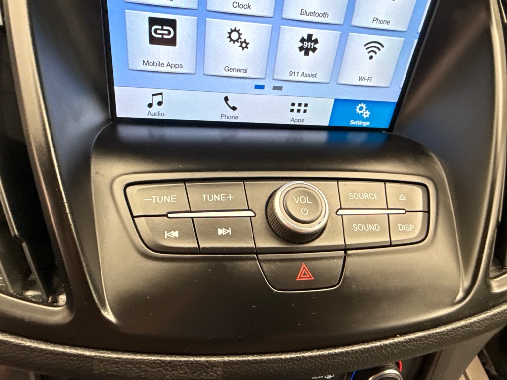 Photo 16 of this FORD ESCAPE SE TECH