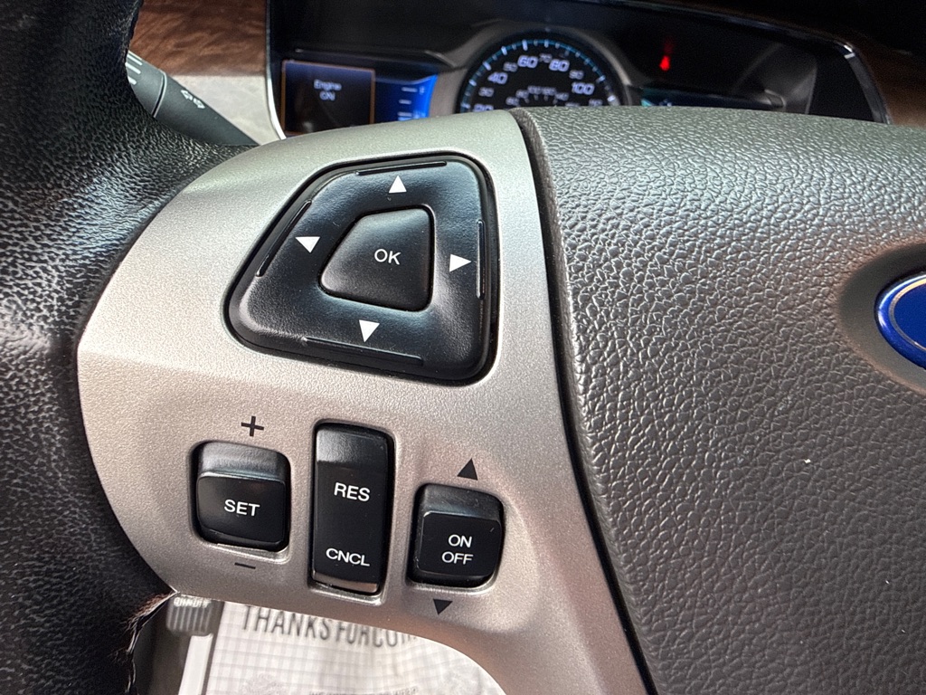 Photo 11 of this FORD TAURUS