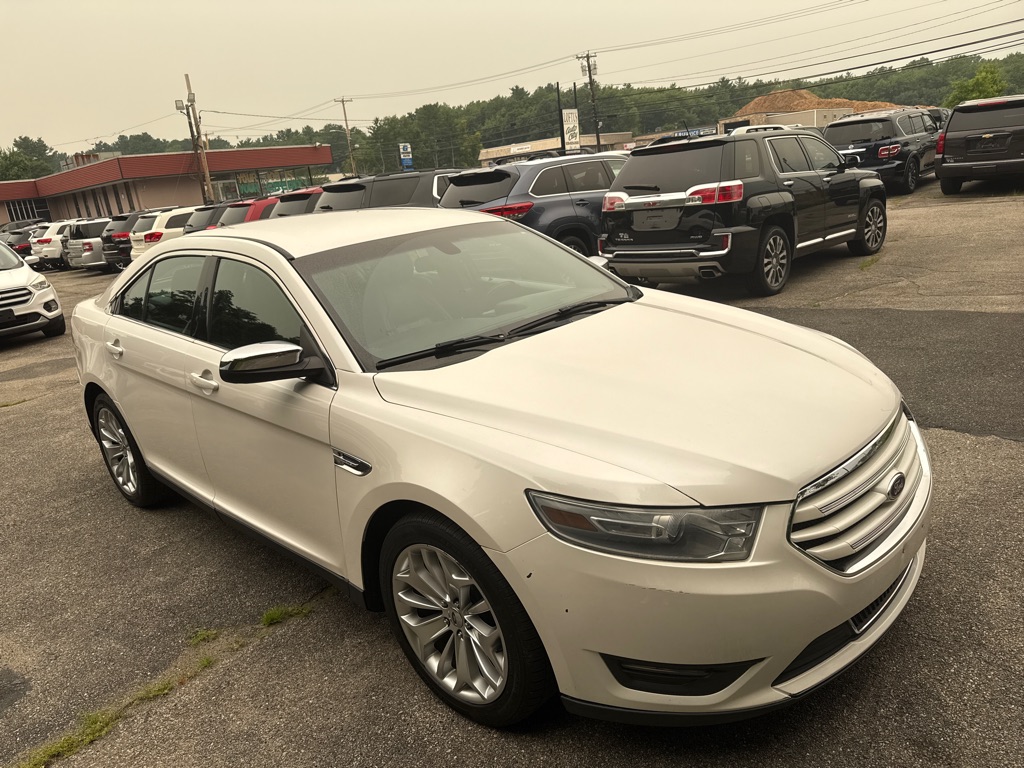 Photo 2 of this FORD TAURUS