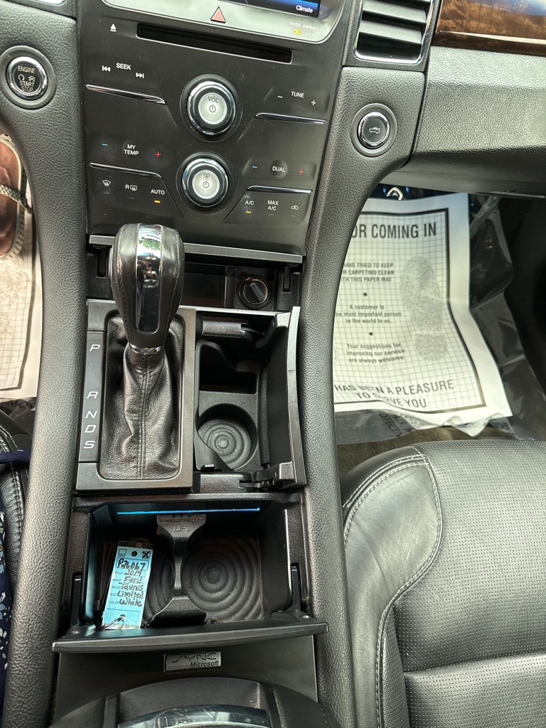Photo 19 of this FORD TAURUS