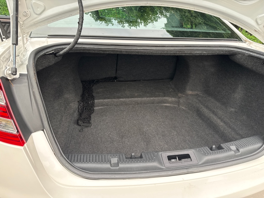 Photo 24 of this FORD TAURUS