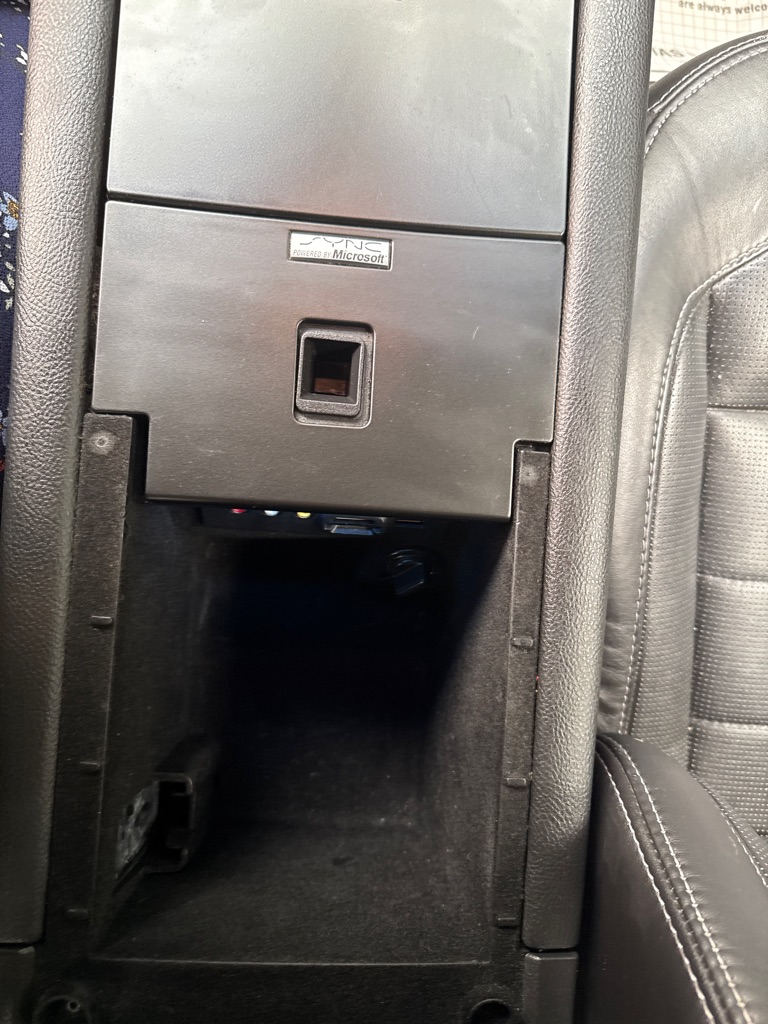 Photo 20 of this FORD TAURUS