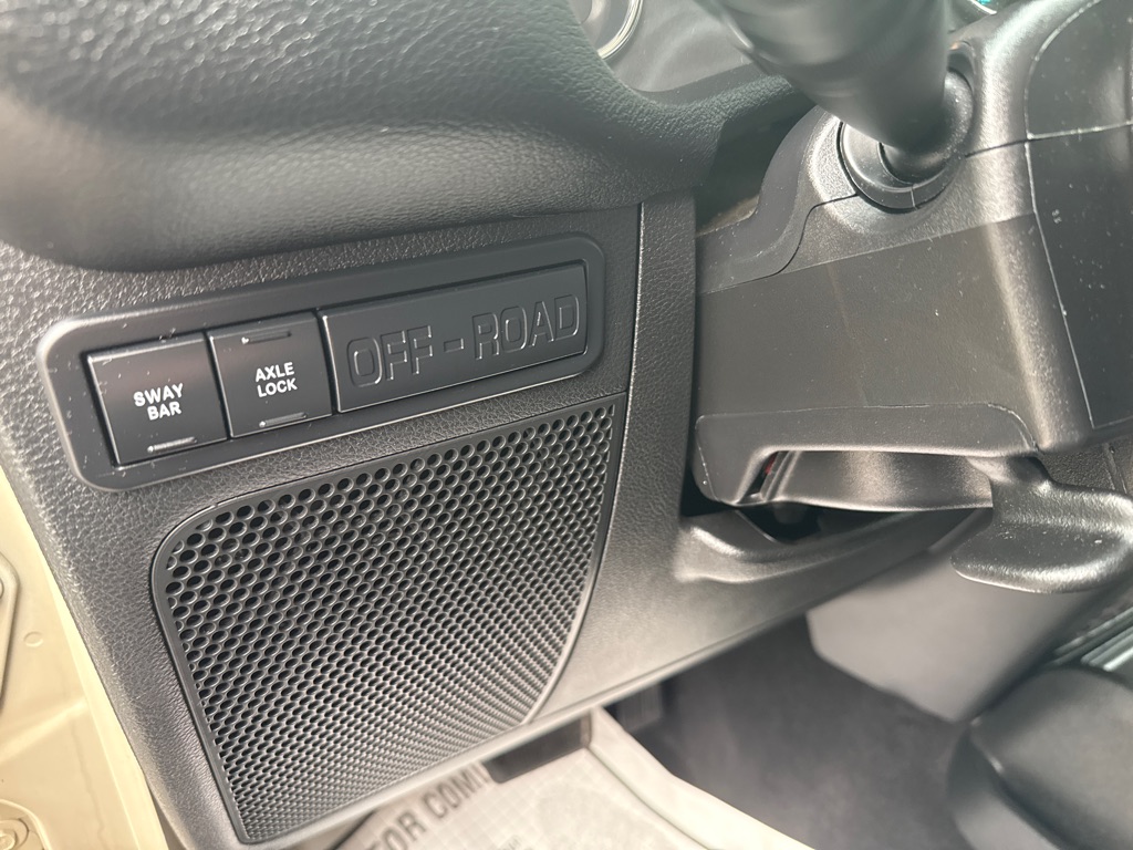 Photo 10 of this JEEP WRANGLER UNLIMI