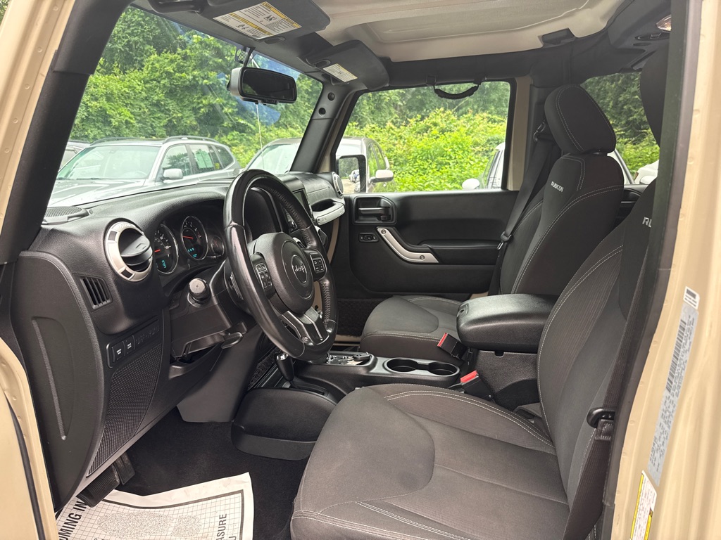Photo 8 of this JEEP WRANGLER UNLIMI
