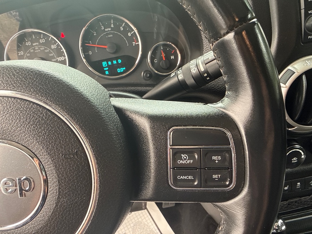 Photo 15 of this JEEP WRANGLER UNLIMI
