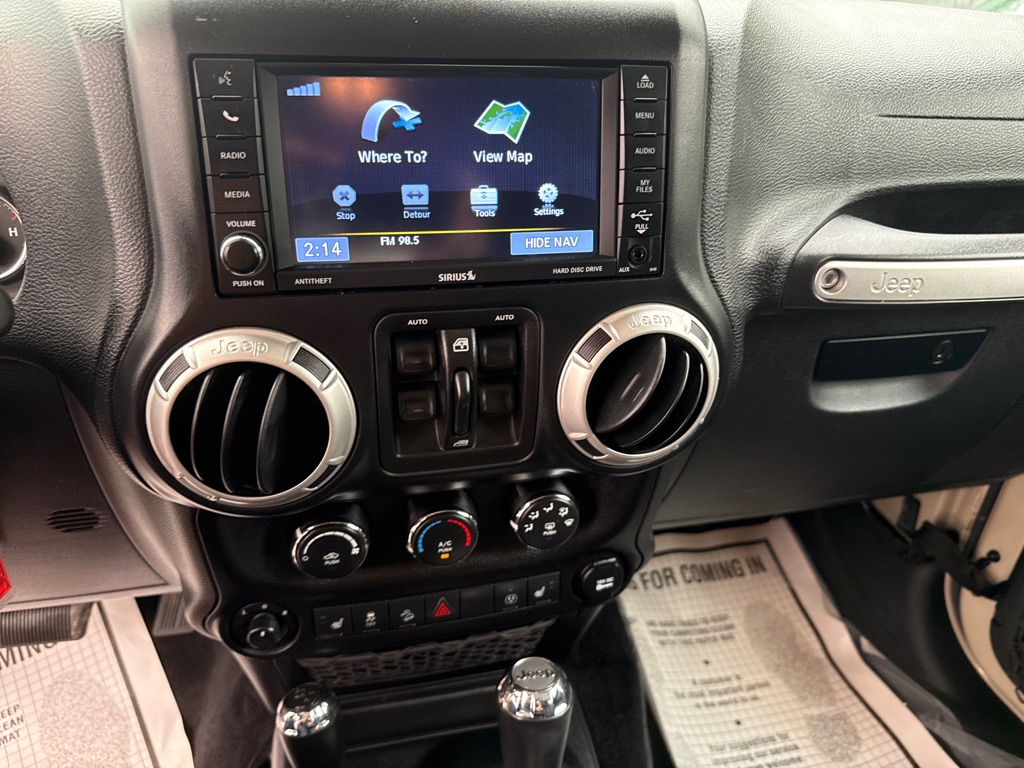 Photo 18 of this JEEP WRANGLER UNLIMI