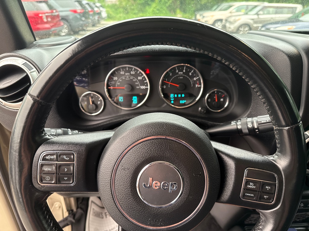 Photo 13 of this JEEP WRANGLER UNLIMI
