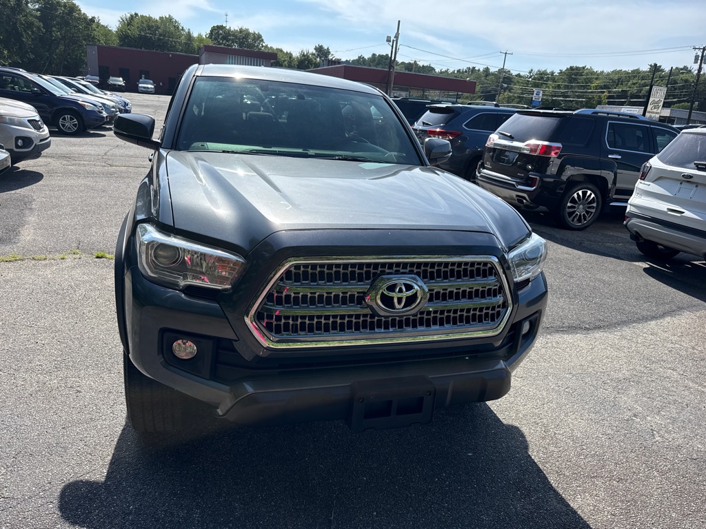 Photo 3 of this TOYOTA TACOMA TRD