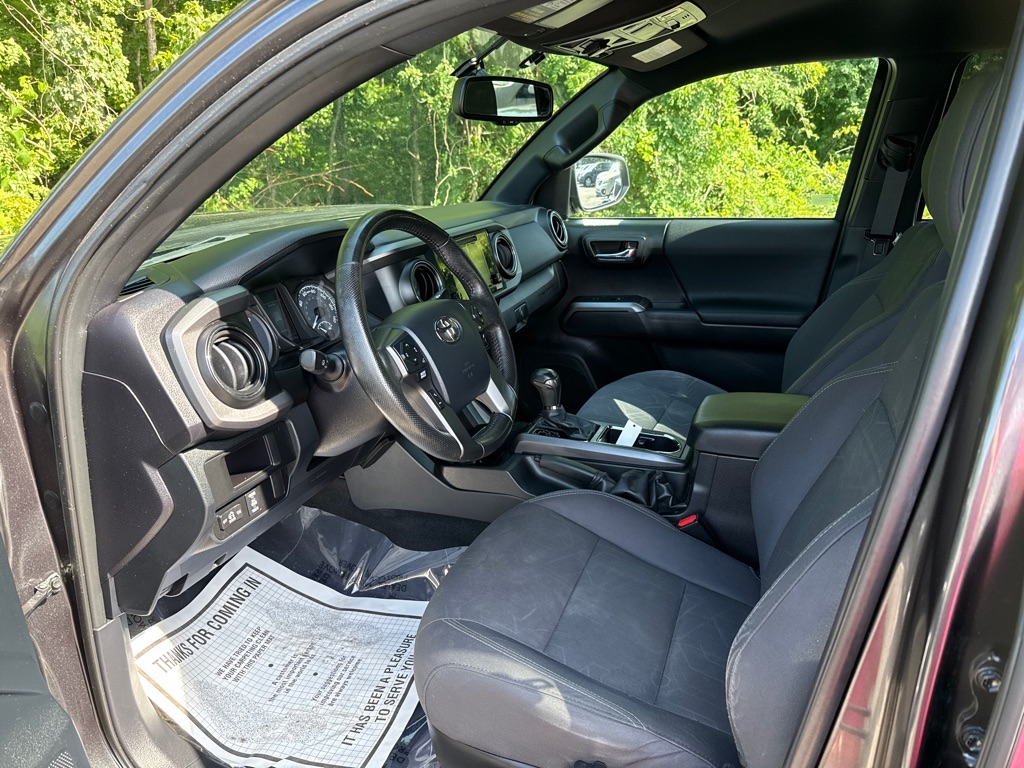 Photo 6 of this TOYOTA TACOMA TRD