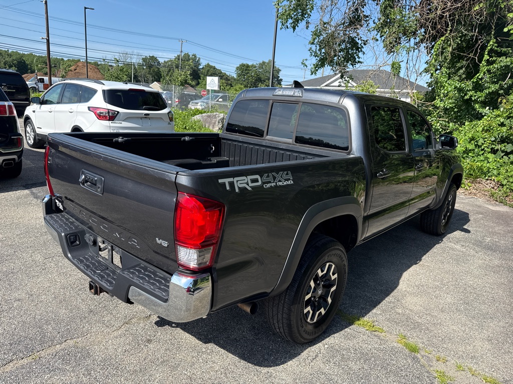 Photo 4 of this TOYOTA TACOMA TRD