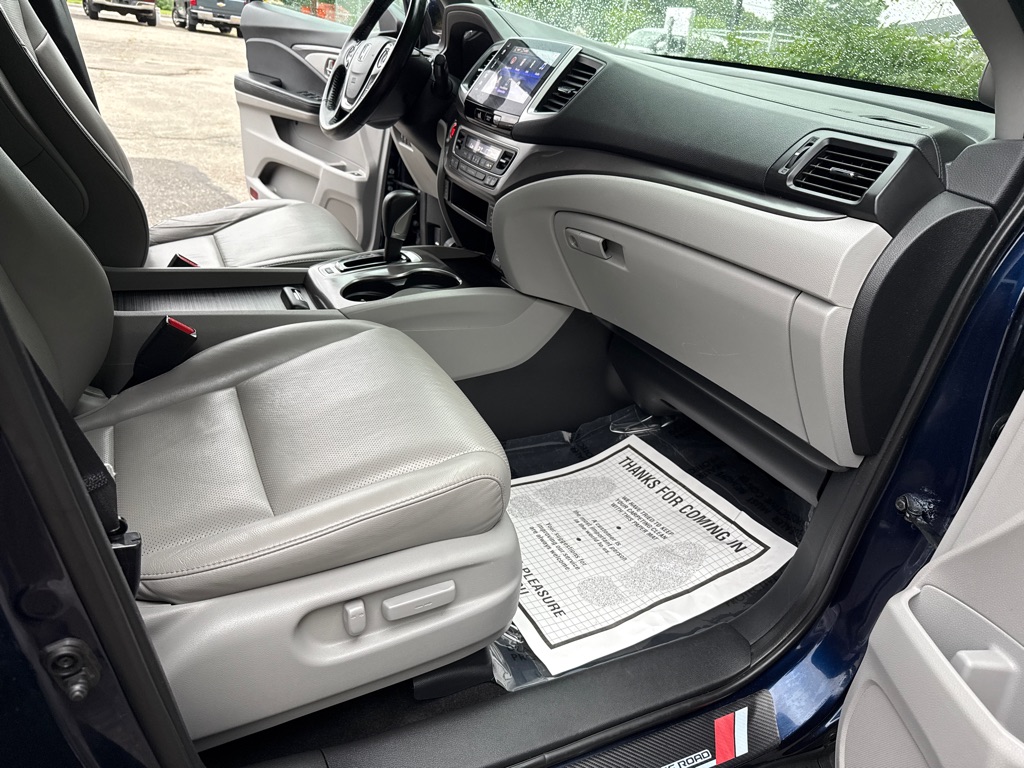 Photo 35 of this HONDA RIDGELINE RTL-T