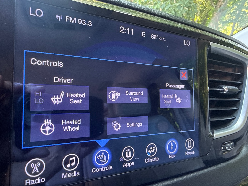 Photo 16 of this CHRYSLER PACIFICA