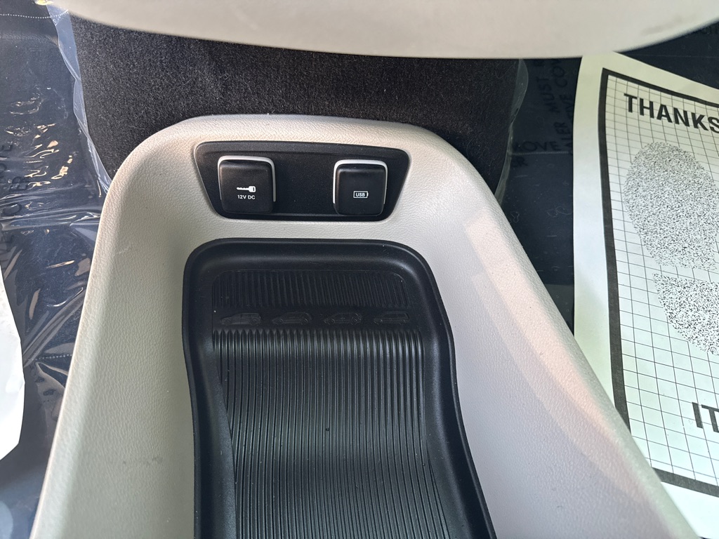 Photo 21 of this CHRYSLER PACIFICA