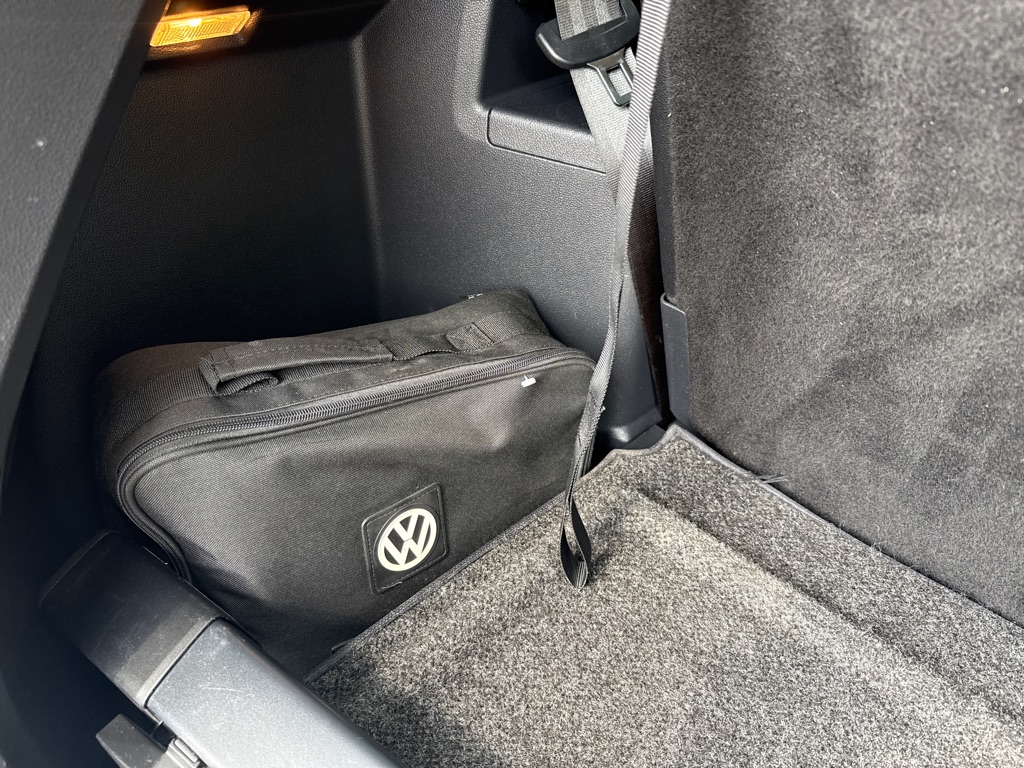 Photo 30 of this VOLKSWAGEN ATLAS W/ TECH