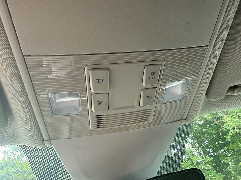 Photo 21 of this VOLKSWAGEN ATLAS W/ TECH