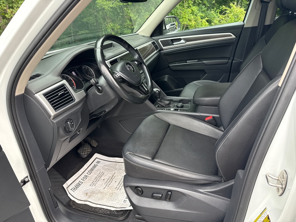 Photo 5 of this VOLKSWAGEN ATLAS W/ TECH