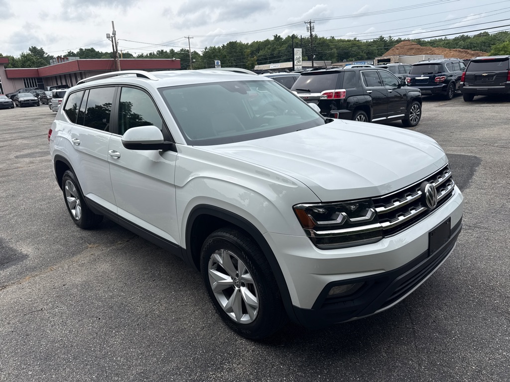 Photo 2 of this VOLKSWAGEN ATLAS W/ TECH