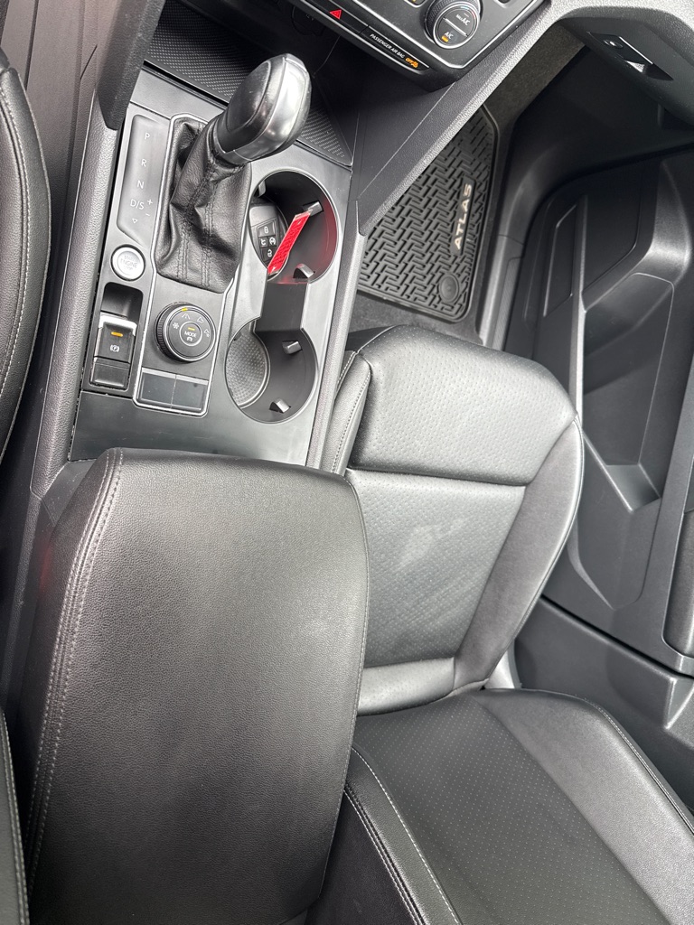 Photo 20 of this VOLKSWAGEN ATLAS W/ TECH