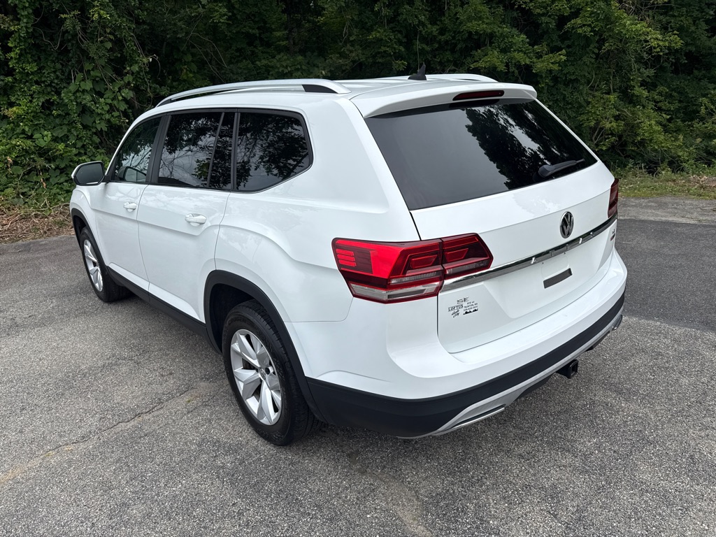 Photo 4 of this VOLKSWAGEN ATLAS W/ TECH