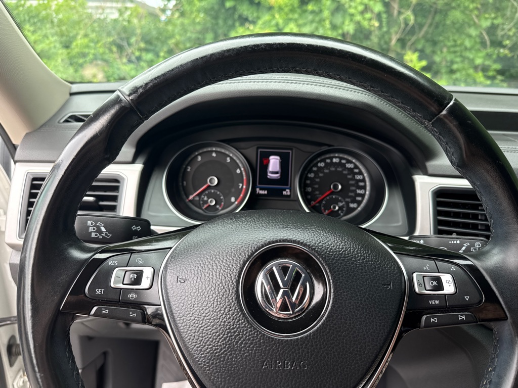 Photo 10 of this VOLKSWAGEN ATLAS W/ TECH