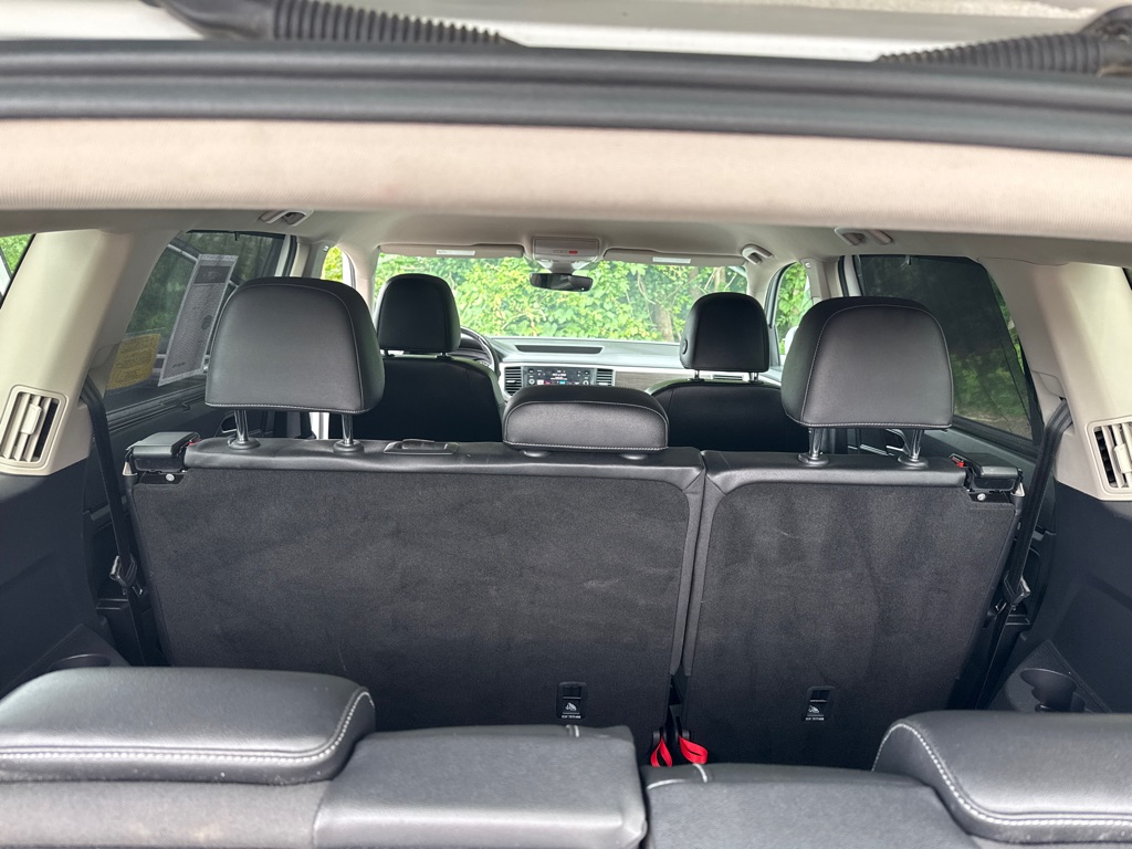 Photo 29 of this VOLKSWAGEN ATLAS W/ TECH