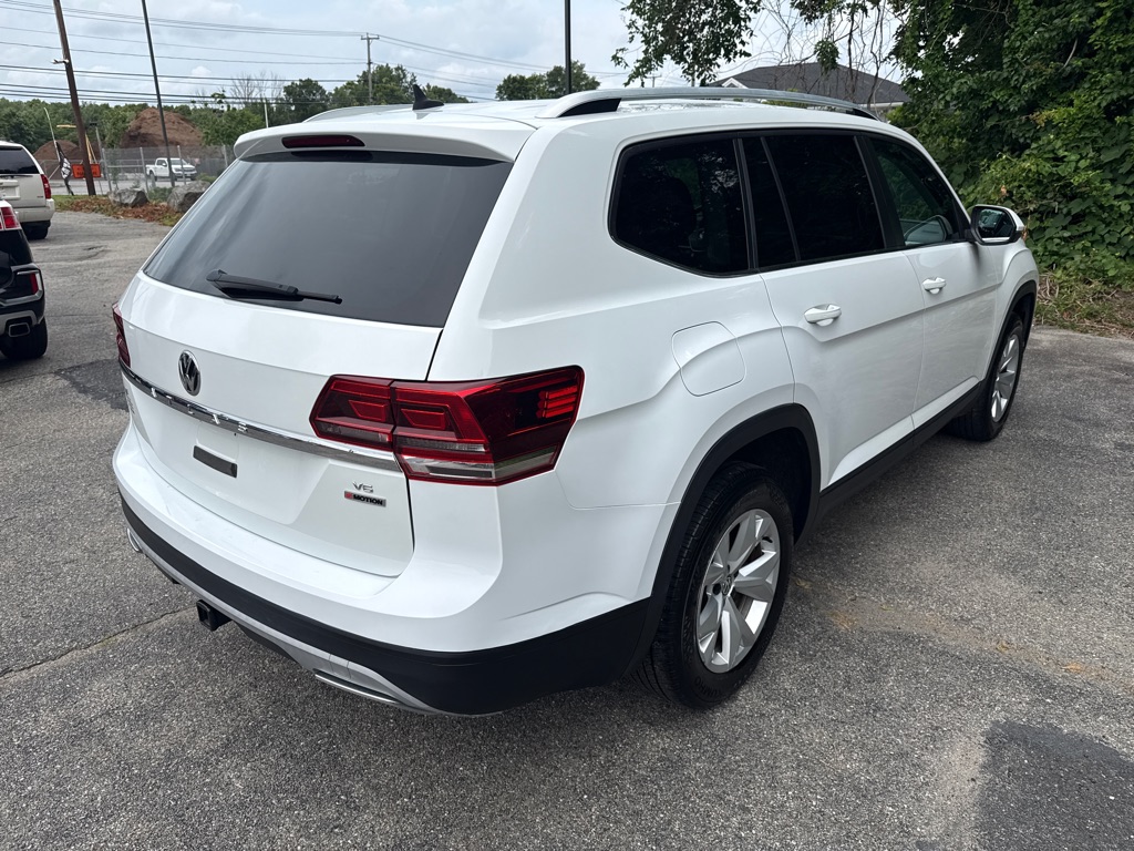 Photo 3 of this VOLKSWAGEN ATLAS W/ TECH