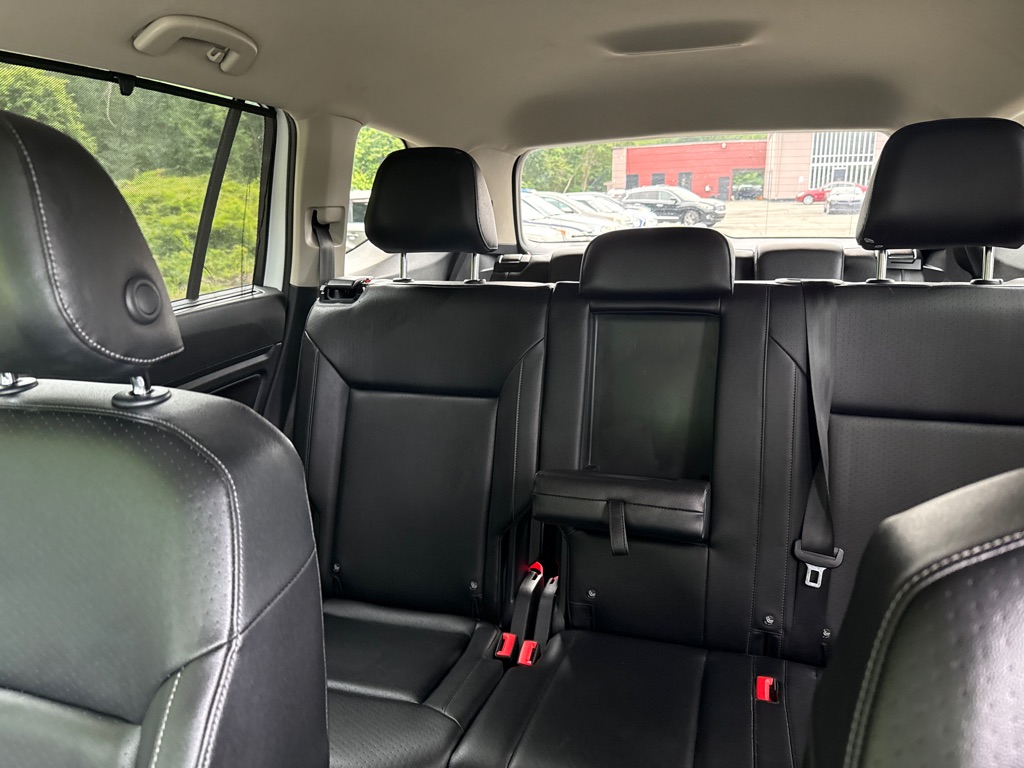 Photo 23 of this VOLKSWAGEN ATLAS W/ TECH
