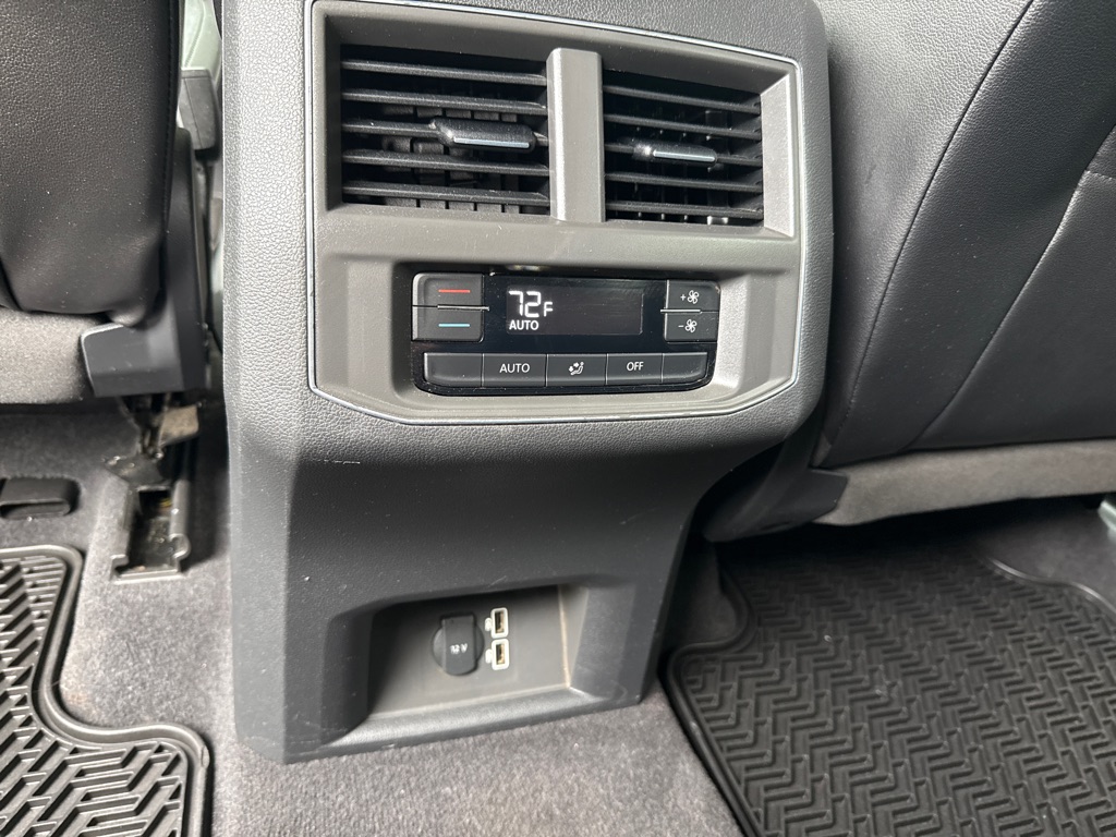Photo 26 of this VOLKSWAGEN ATLAS W/ TECH