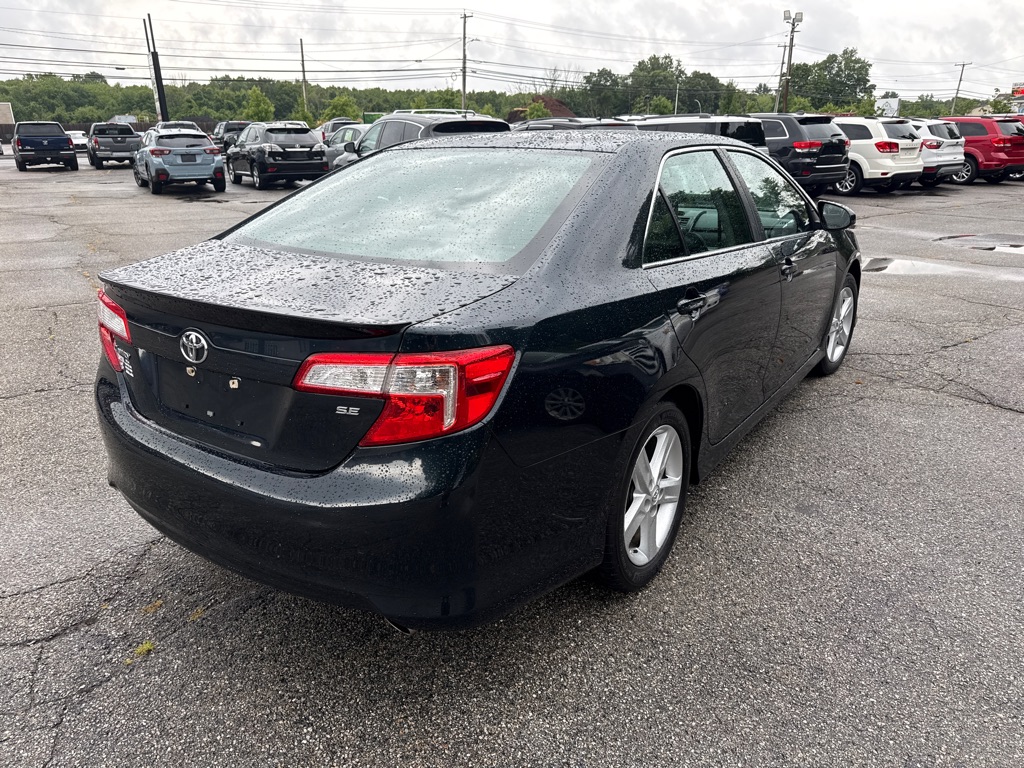 Photo 3 of this TOYOTA CAMRY SE