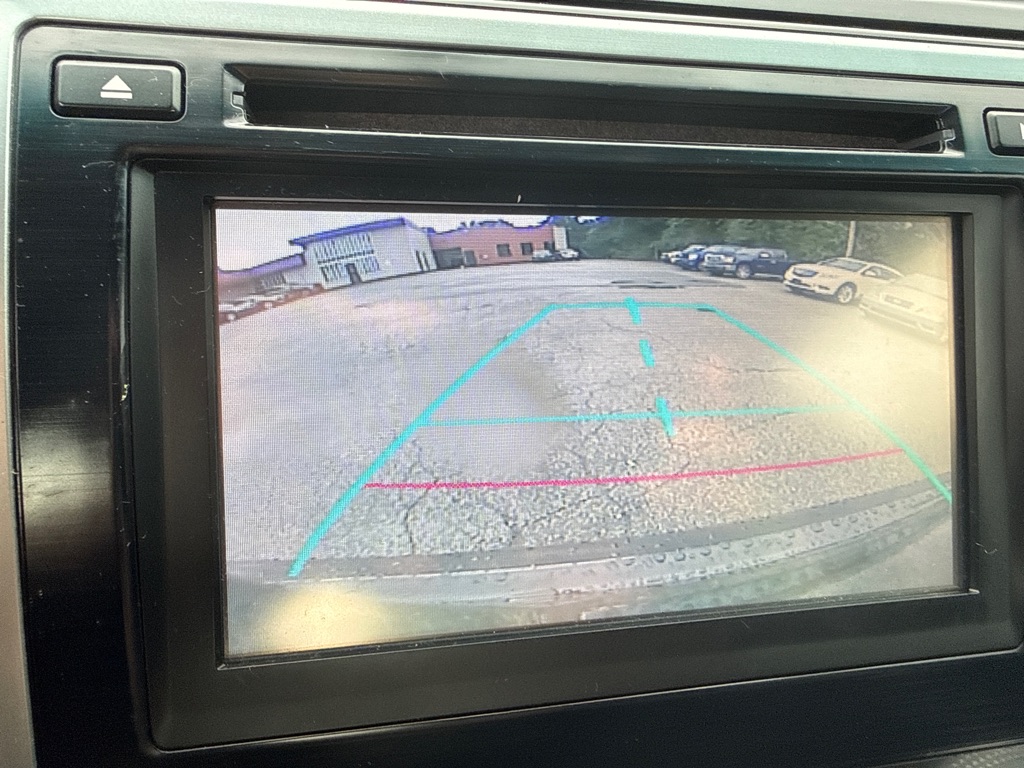 Photo 13 of this TOYOTA CAMRY SE