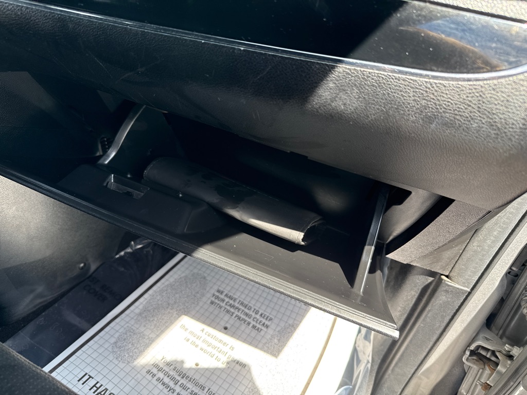 Photo 27 of this DODGE GRAND CARAVAN