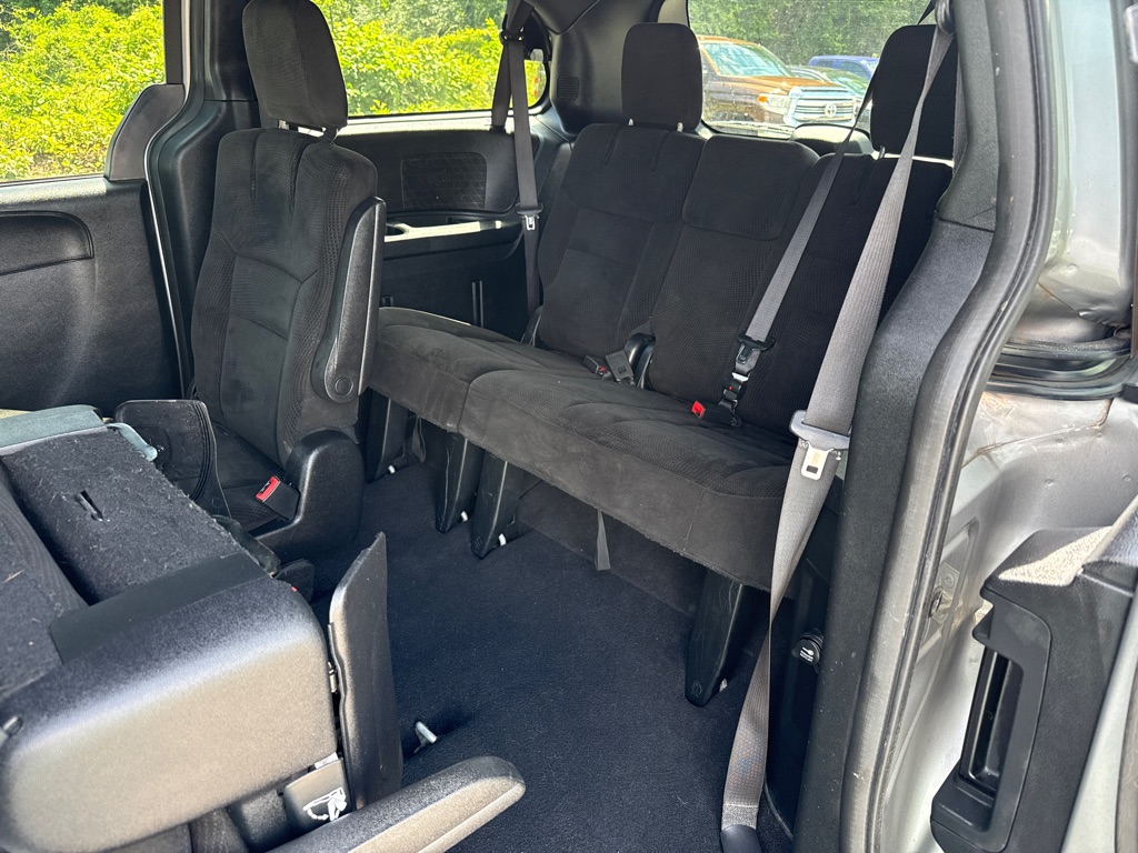 Photo 20 of this DODGE GRAND CARAVAN