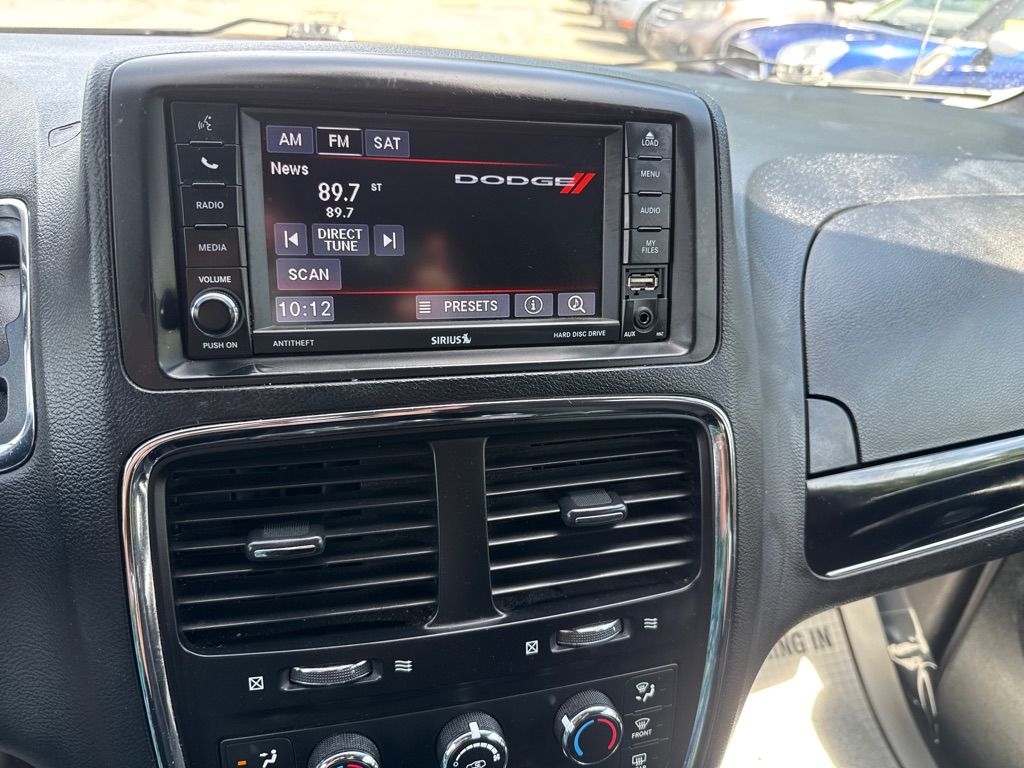 Photo 12 of this DODGE GRAND CARAVAN