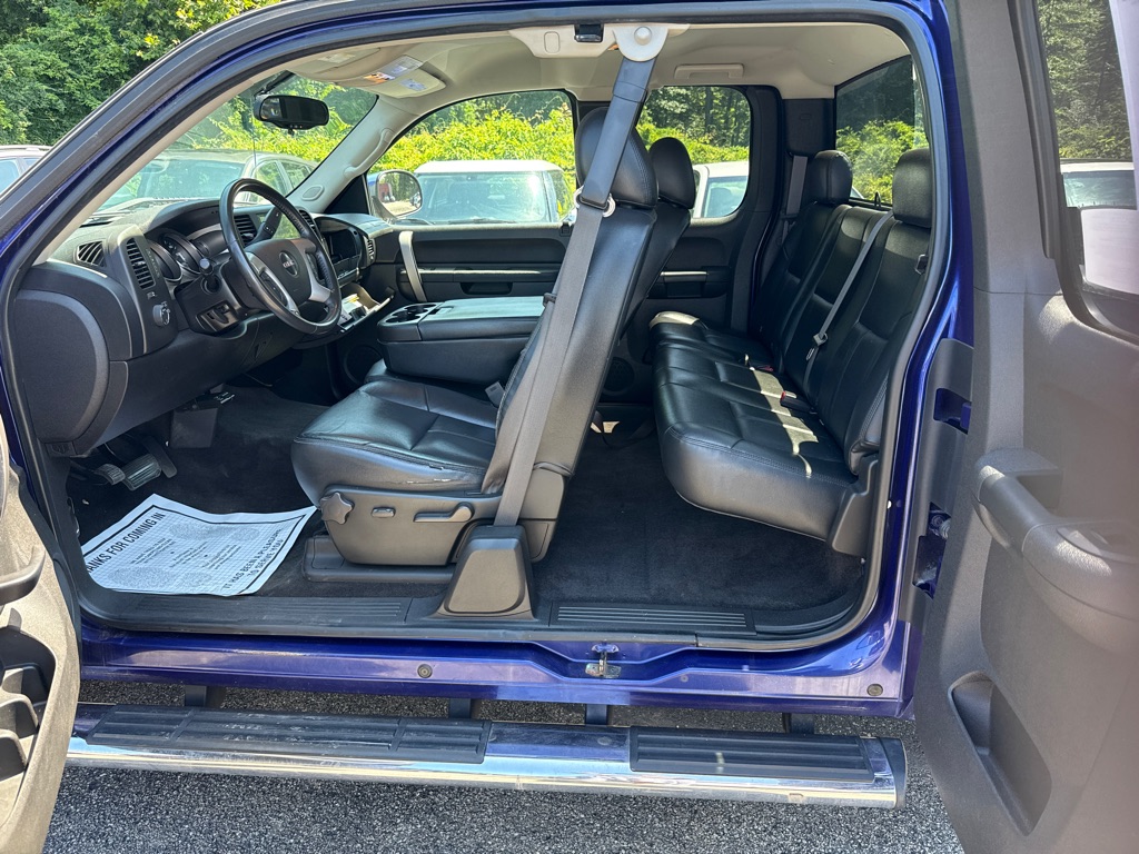 Photo 6 of this GMC SIERRA SLE