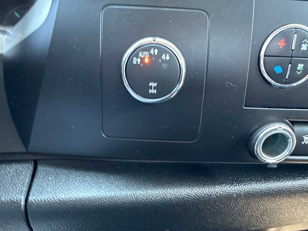 Photo 17 of this GMC SIERRA SLE