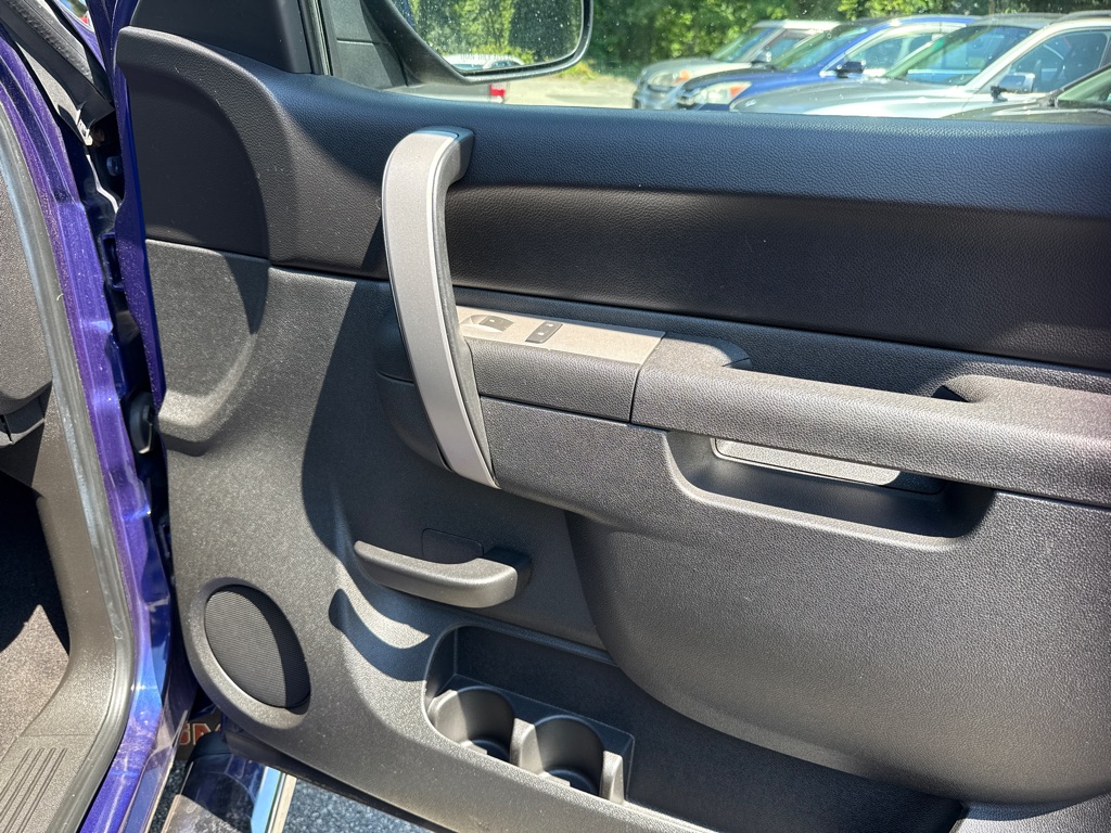 Photo 25 of this GMC SIERRA SLE