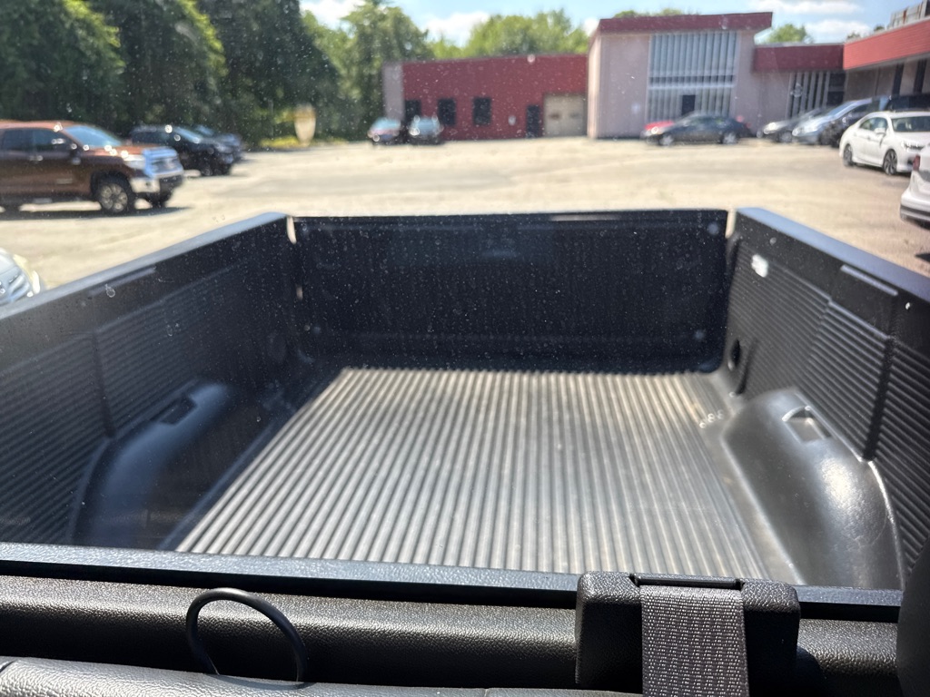 Photo 10 of this GMC SIERRA SLE