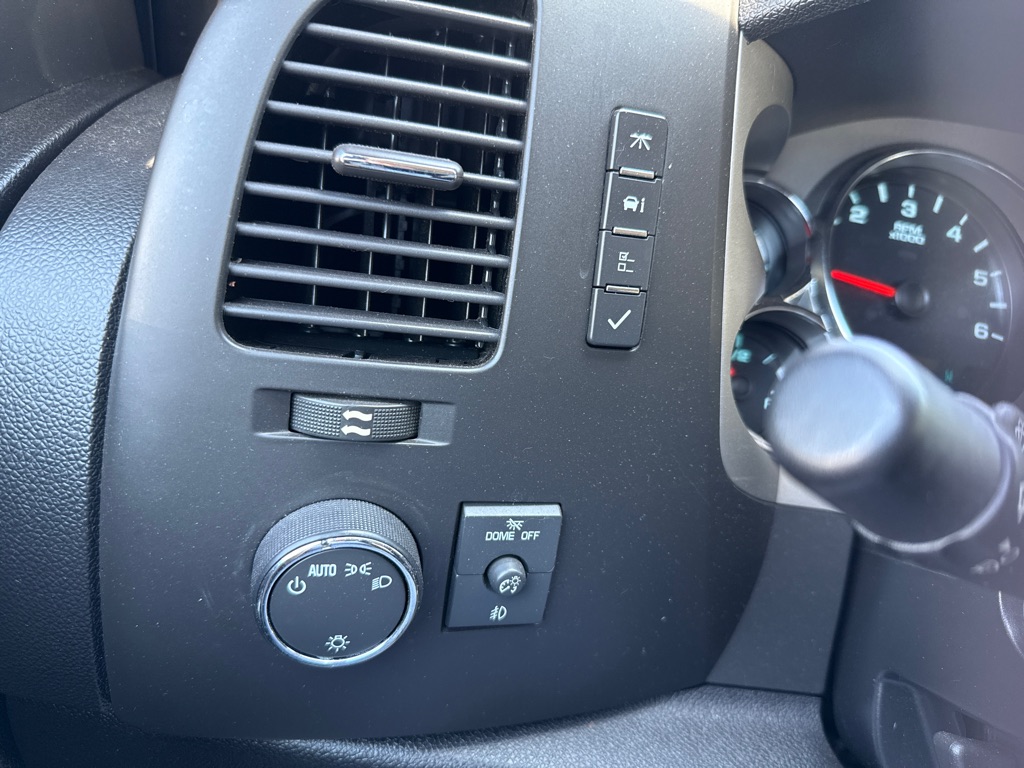 Photo 18 of this GMC SIERRA SLE
