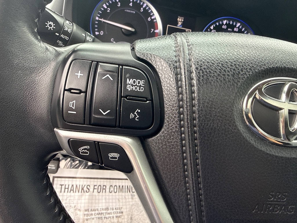 Photo 14 of this TOYOTA HIGHLANDER