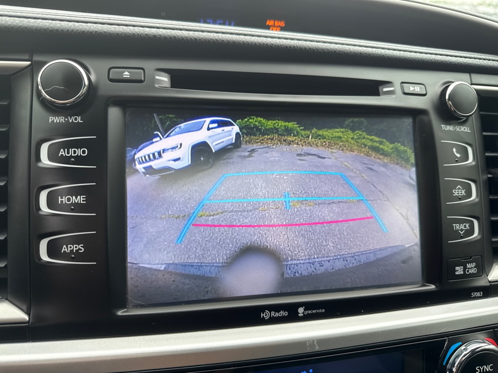 Photo 18 of this TOYOTA HIGHLANDER