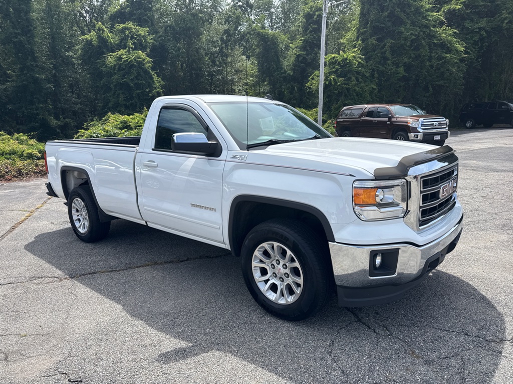 Photo 2 of this GMC SIERRA SLE