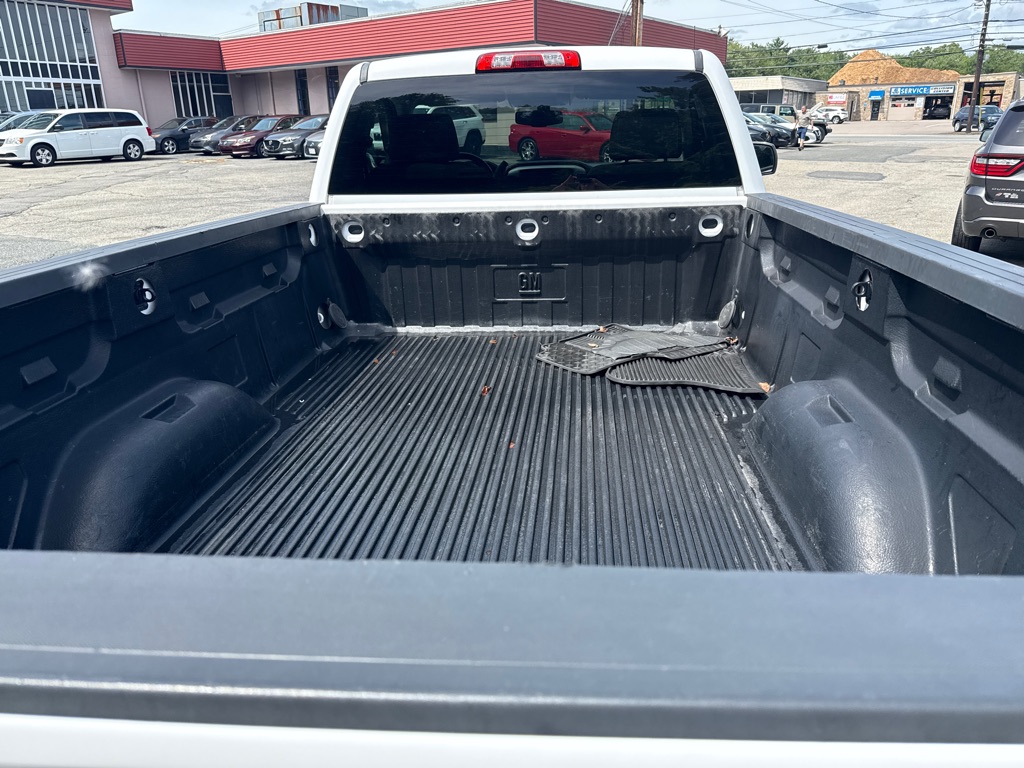 Photo 6 of this GMC SIERRA SLE