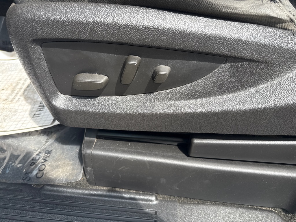 Photo 9 of this GMC SIERRA SLE