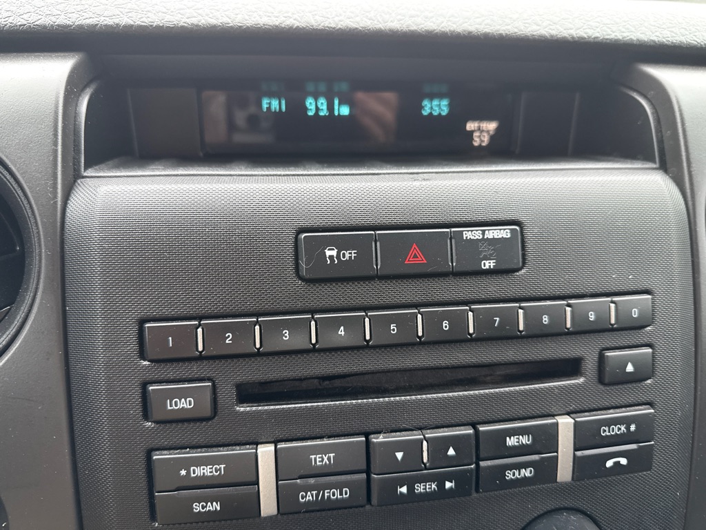 Photo 15 of this FORD F150